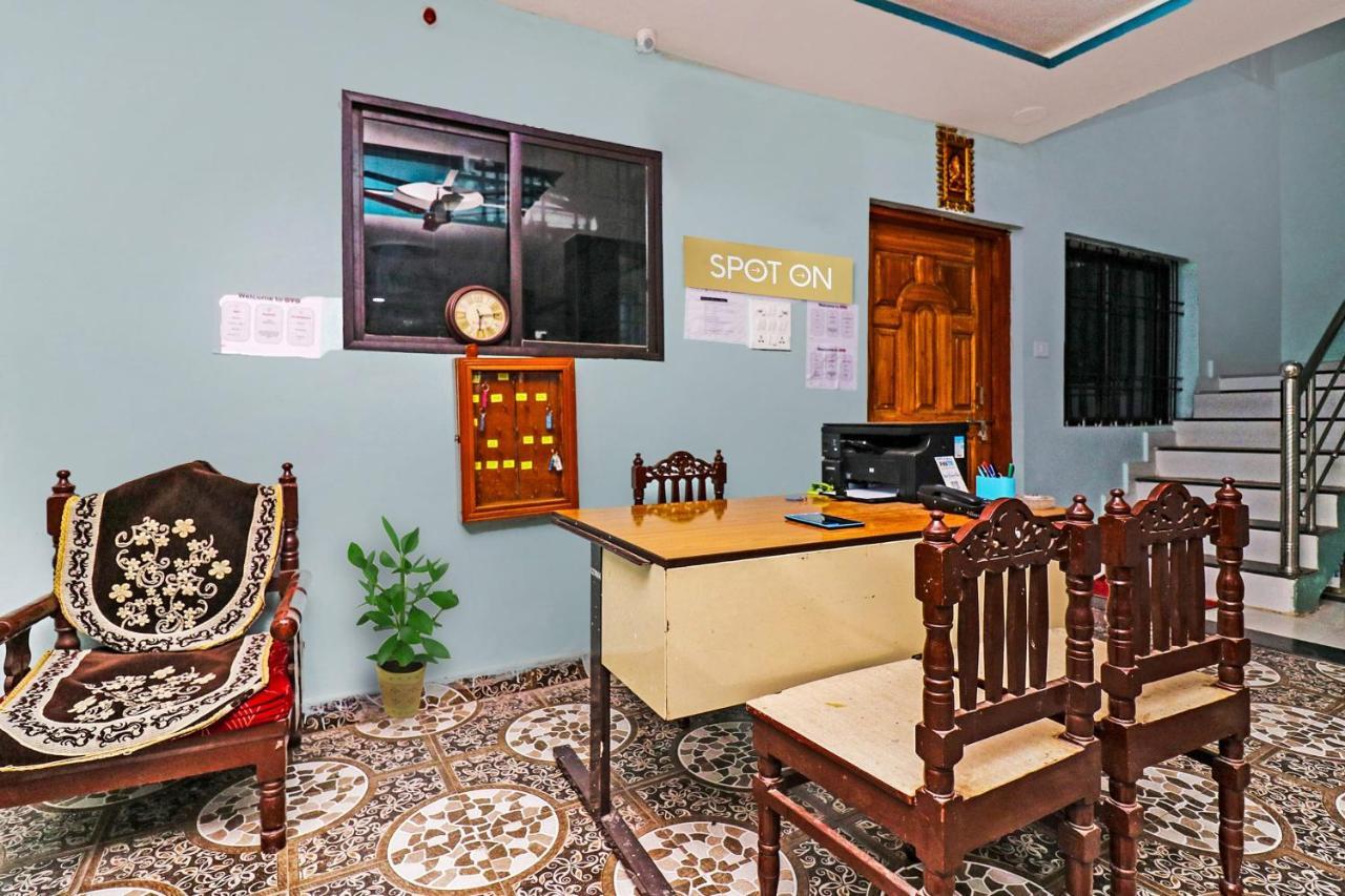 Spot On 37040 Hotel Ayushman Palace Bilāspur Екстериор снимка